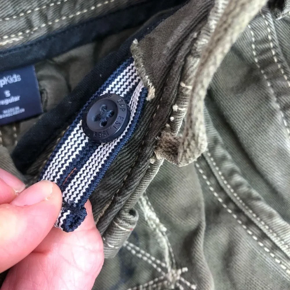 Gap kids khaki cargo shorts